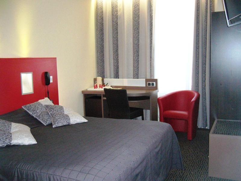 Le Grand Hotel Valenciennes Exterior foto